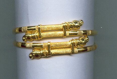 GOLD BANGLE BABY