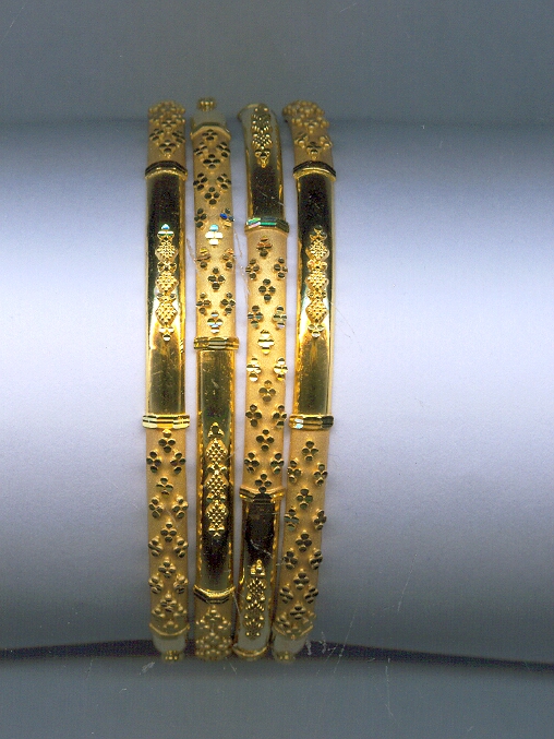 GOLD BANGLE BABY FANCY