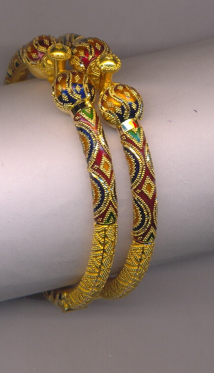 GOLD BANGLE