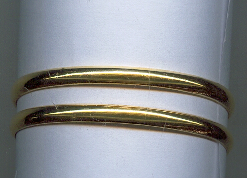 GOLD BANGLE