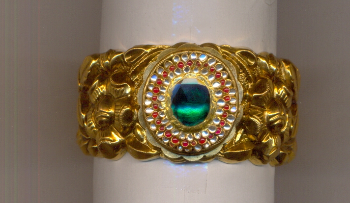 GOLD BANGLE ANTIQUE EXCLUSIVE