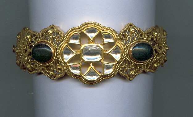 GOLD BANGLE ANTIQUE EXCLUSIVE