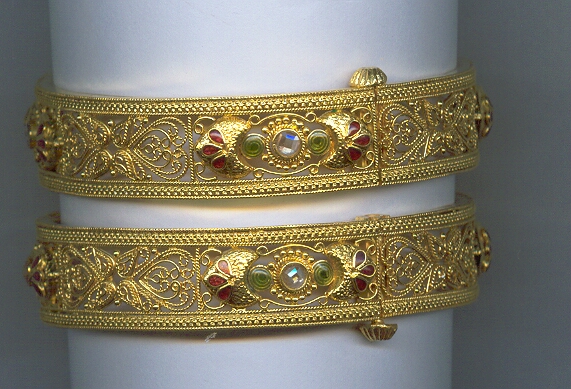 GOLD BANGLE ANTIQUE EXCLUSIVE