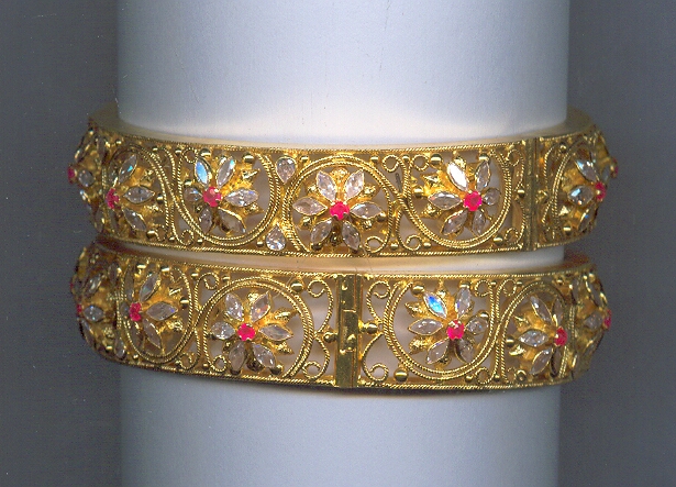 GOLD BANGLE ANTIQUE EXCLUSIVE