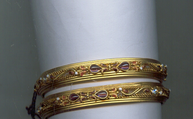 GOLD BANGLE ANTIQUE EXCLUSIVE
