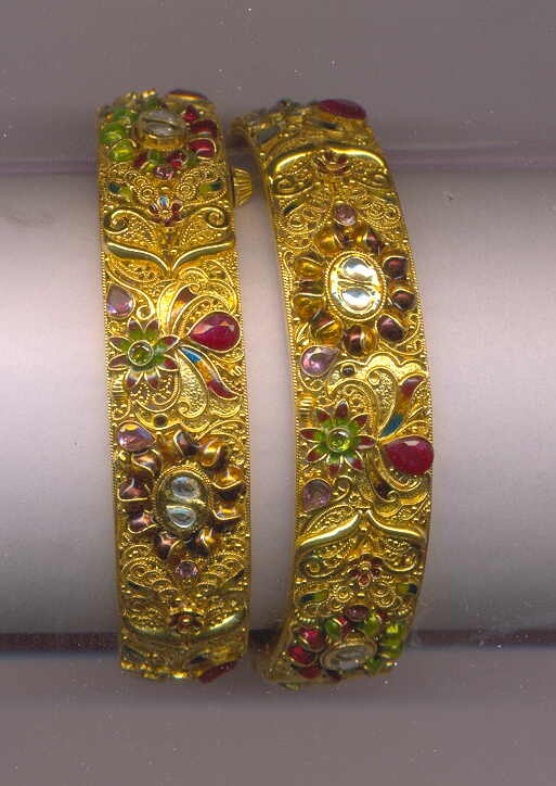 GOLD BANGLE ANTIQUE EXCLUSIVE