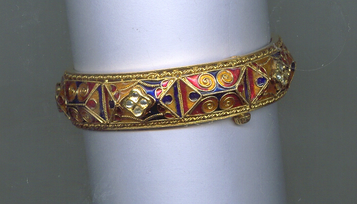 GOLD BANGLE ANTIQUE EXCLUSIVE