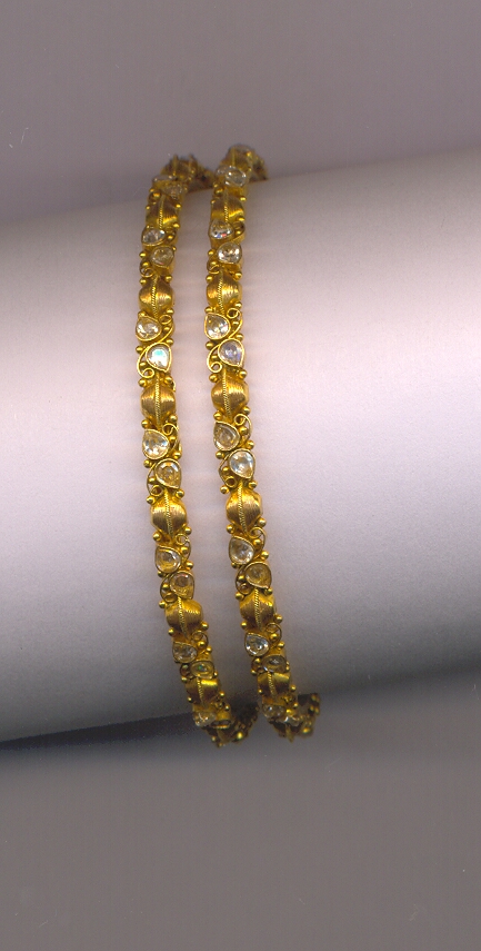 GOLD BANGLE ANTIQUE GENERAL