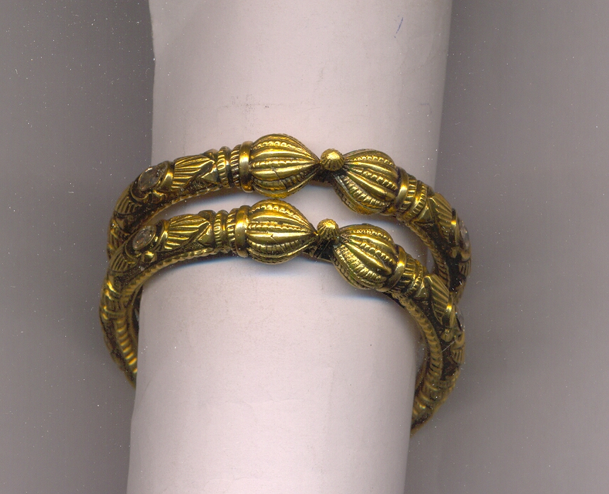 GOLD BANGLE ANTIQUE GENERAL