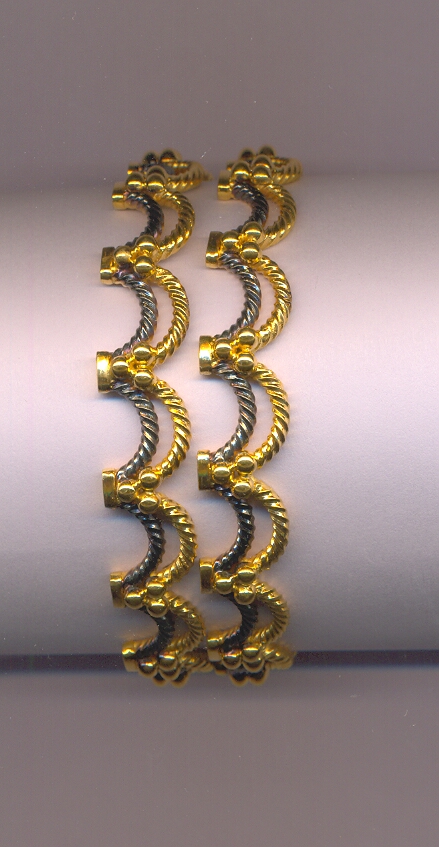 GOLD BANGLE DESIGNER EXCLUSIVE