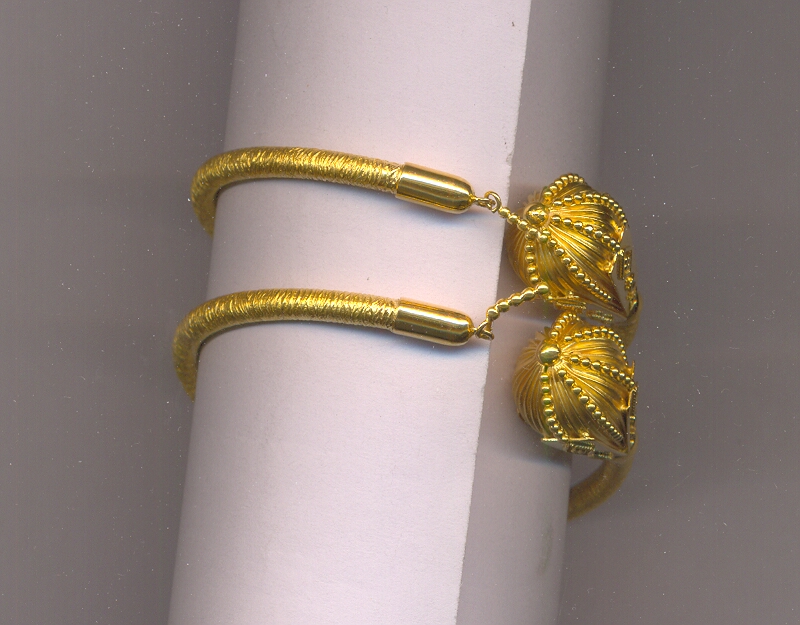GOLD BANGLE DESIGNER GENERAL