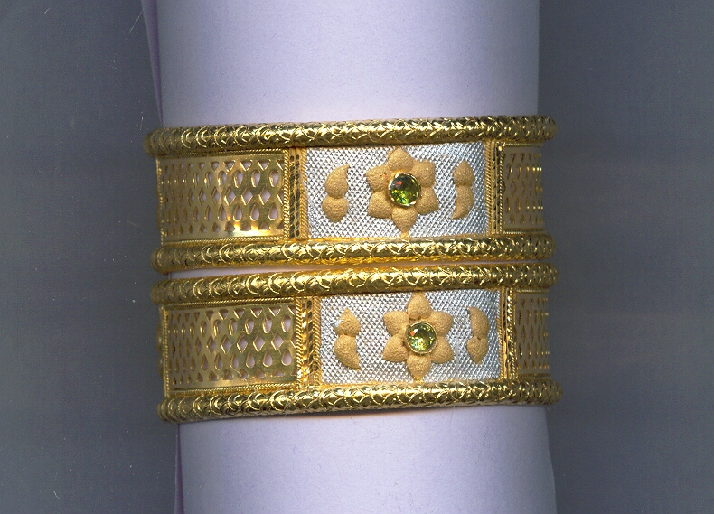 GOLD BANGLE DESIGNER GENERAL