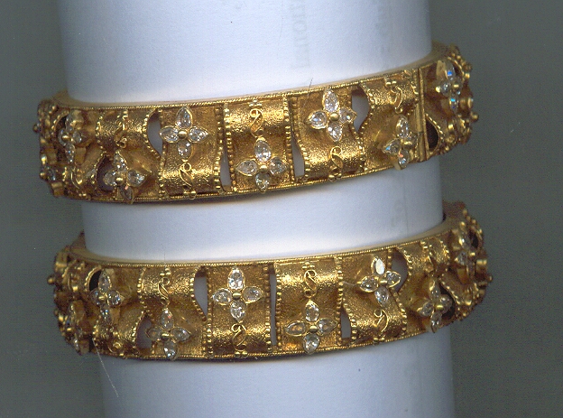 GOLD BANGLE DESIGNER GENERAL