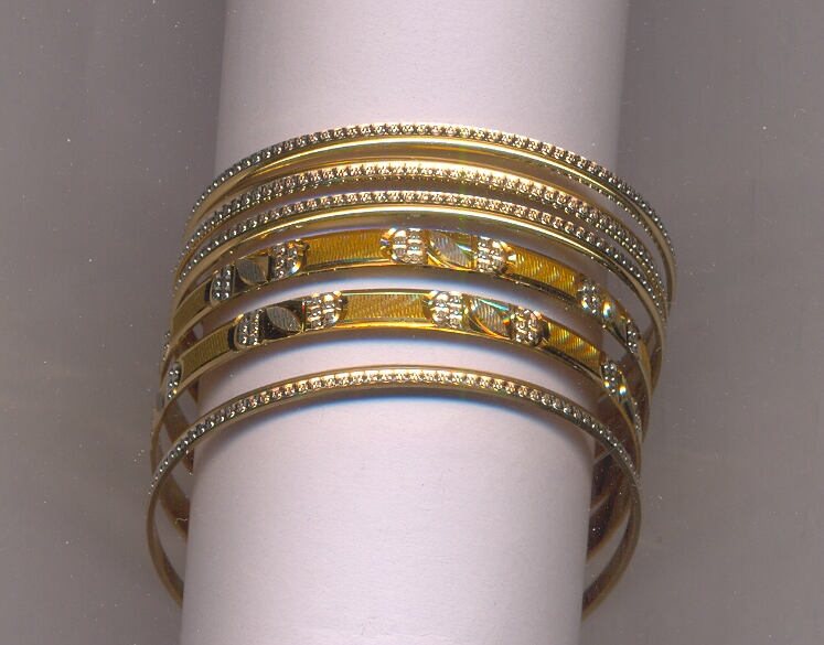 GOLD BANGLE MACHINE CUTTING FANCY