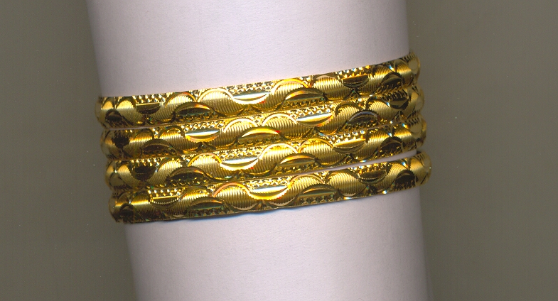 GOLD BANGLE MACHINE CUTTING FANCY