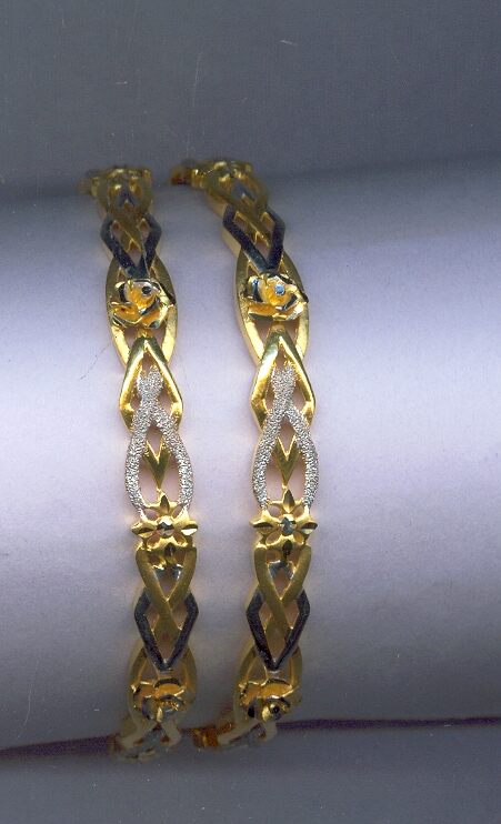 GOLD BANGLE PLAIN EXCLUSIVE