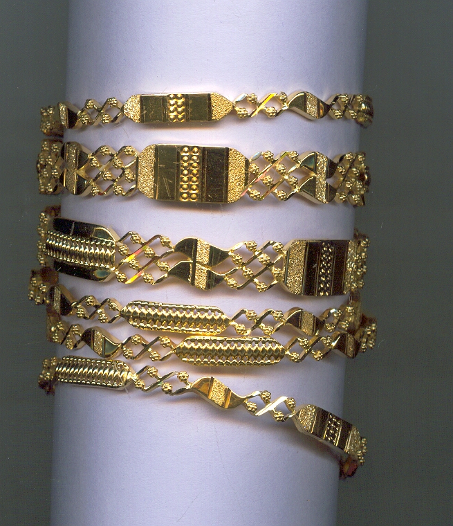 GOLD BANGLE PLAIN EXCLUSIVE