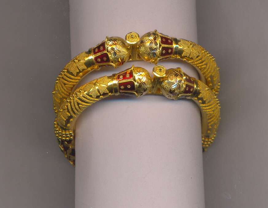 GOLD BANGLE PLAIN EXCLUSIVE