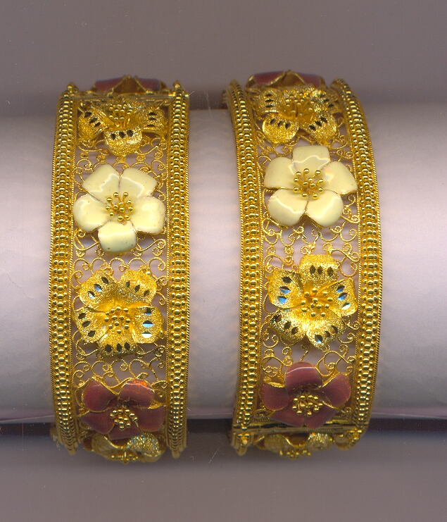 GOLD BANGLE PLAIN EXCLUSIVE