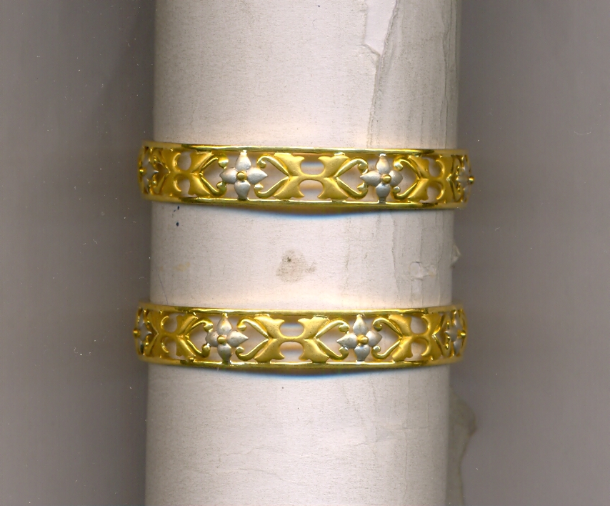 GOLD BANGLE PLAIN EXCLUSIVE