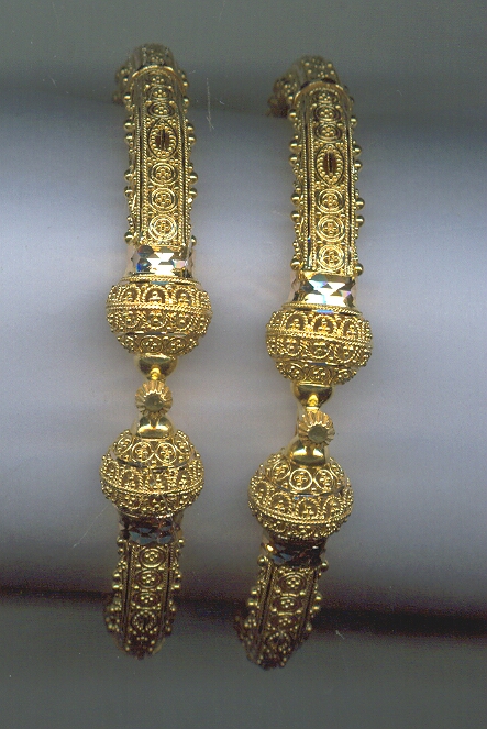 GOLD BANGLE PLAIN EXCLUSIVE