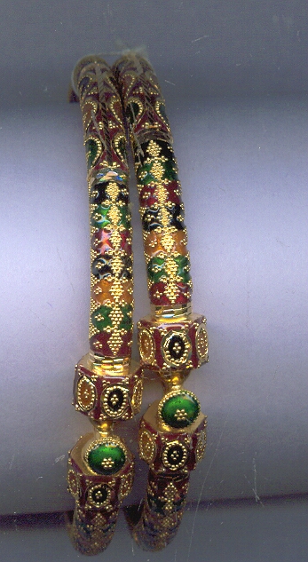 GOLD BANGLE PLAIN EXCLUSIVE