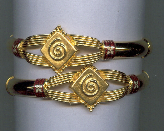 GOLD BANGLE PLAIN EXCLUSIVE