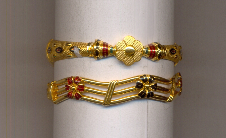 GOLD BANGLE PLAIN EXCLUSIVE
