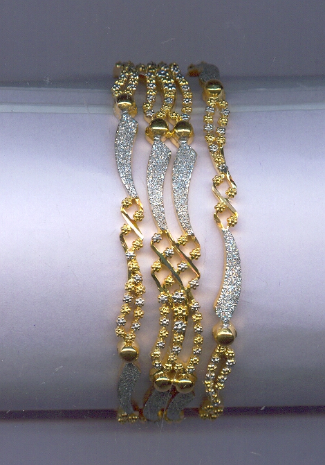 GOLD BANGLE PLAIN EXCLUSIVE
