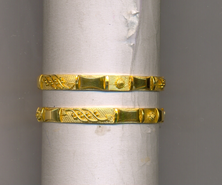 GOLD BANGLE PLAIN EXCLUSIVE