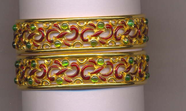 GOLD BANGLE PLAIN EXCLUSIVE