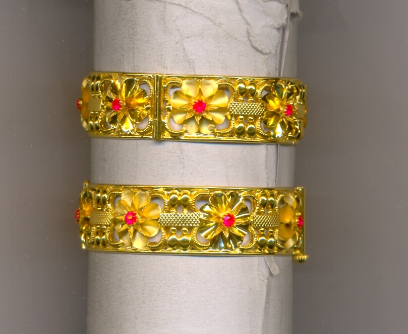 GOLD BANGLE PLAIN EXCLUSIVE