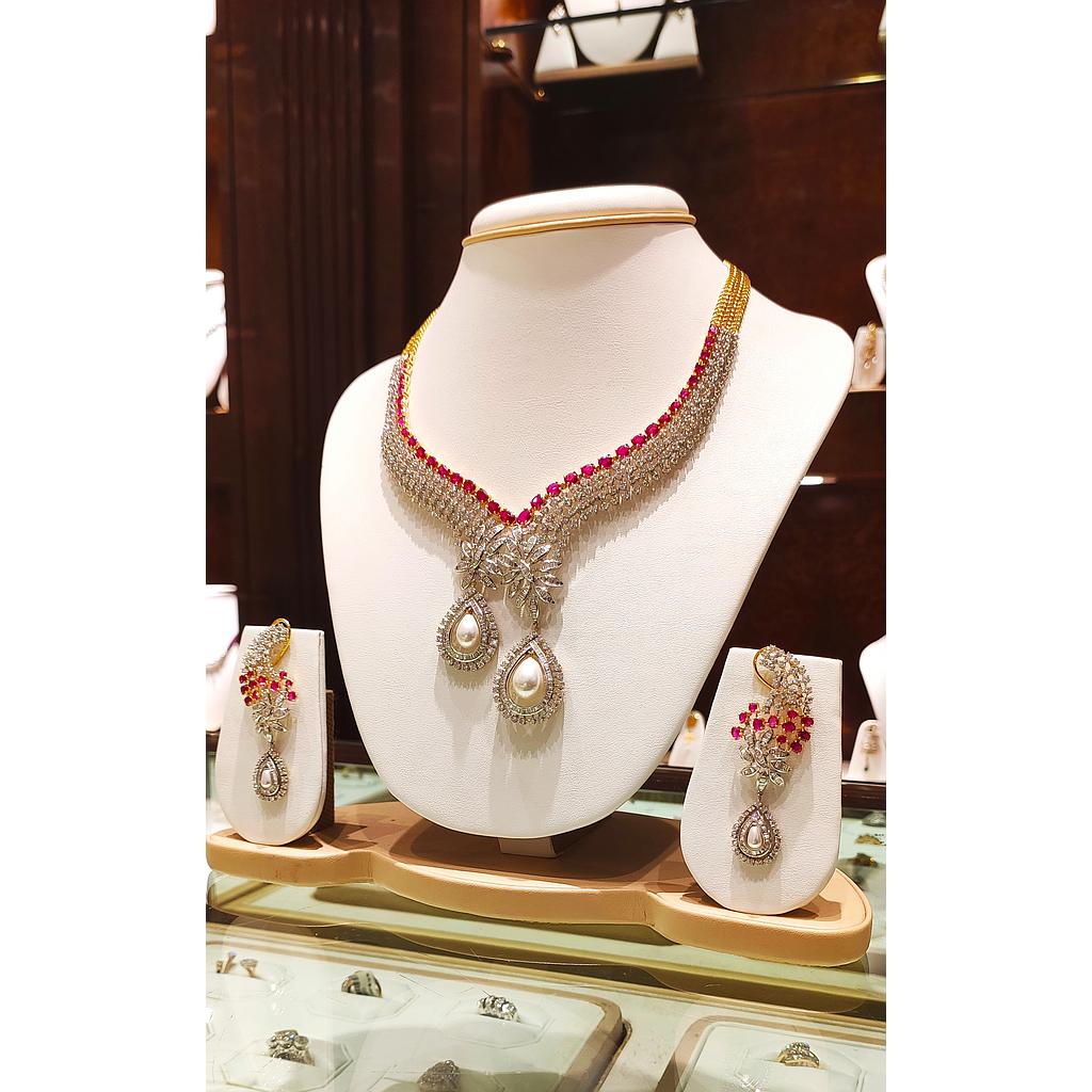 DIAMOND SET