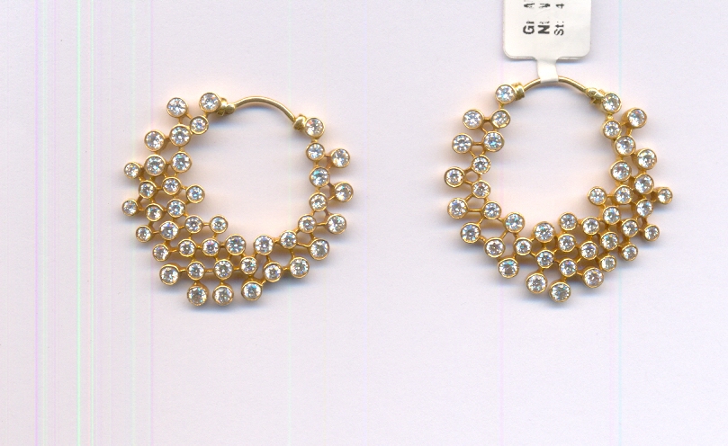 DIAMOND EARRING