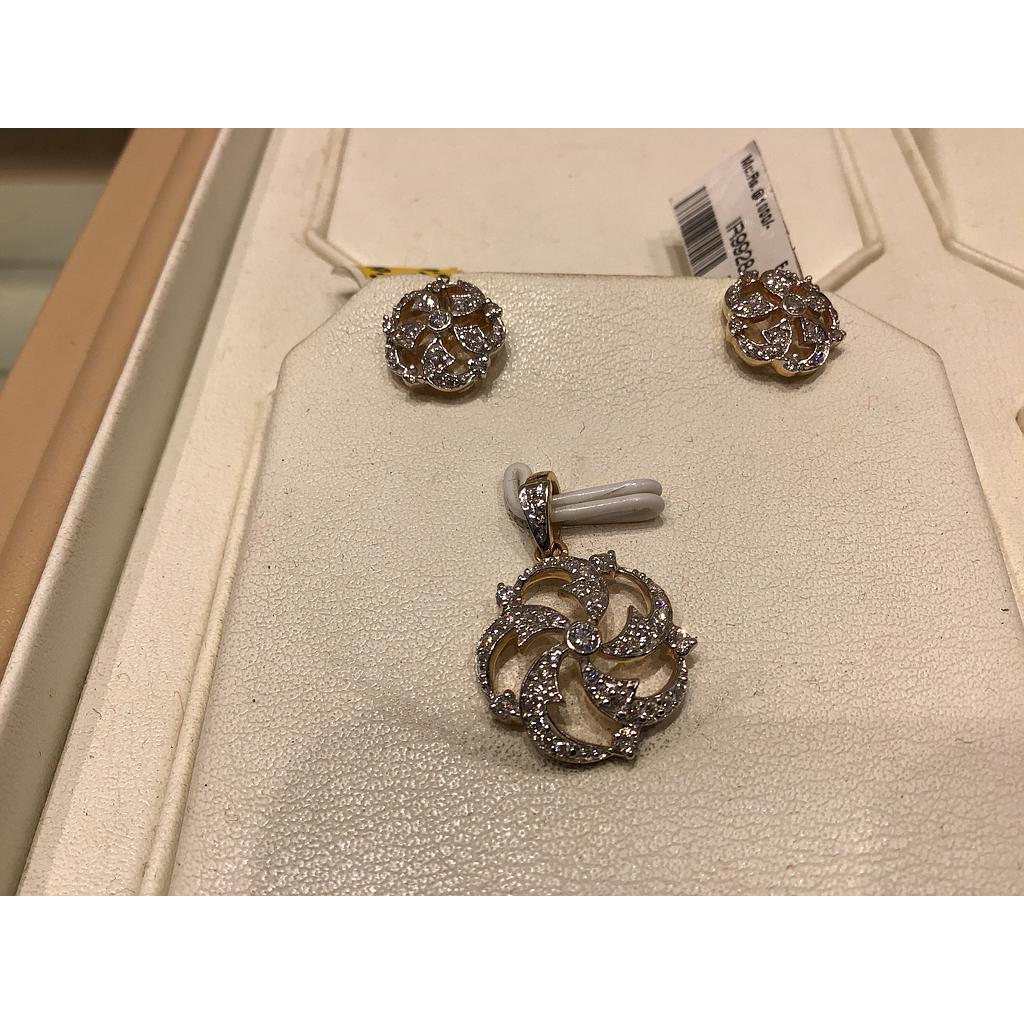 DIAMOND HALF SET PENDENT FANCY