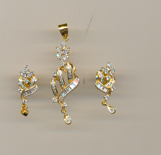 DIAMOND BRACELET