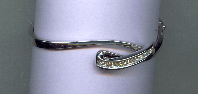 DIAMOND BRACELET