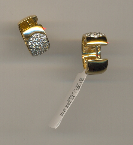 DIAMOND EARRING