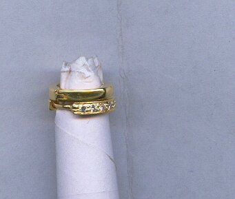 DIAMOND EARRING