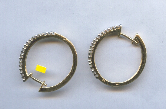 DIAMOND EARRING