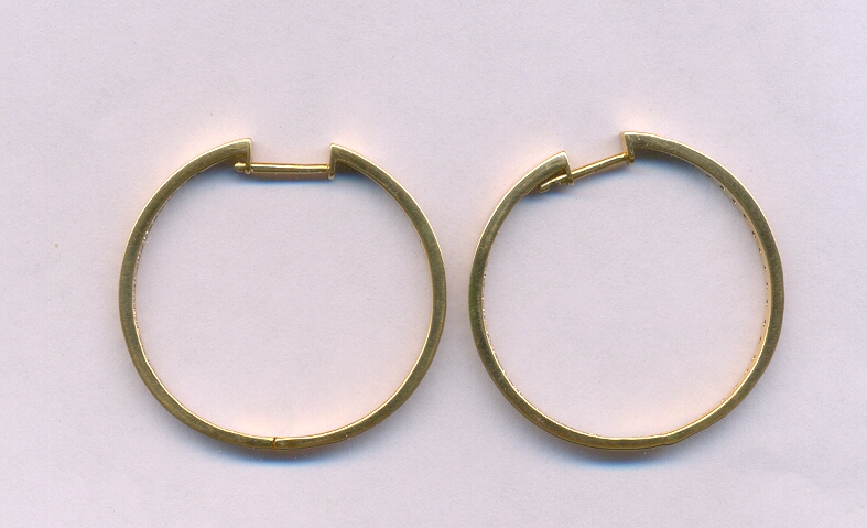 DIAMOND EARRING