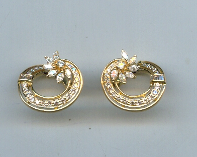 DIAMOND EARRING DESIGNER