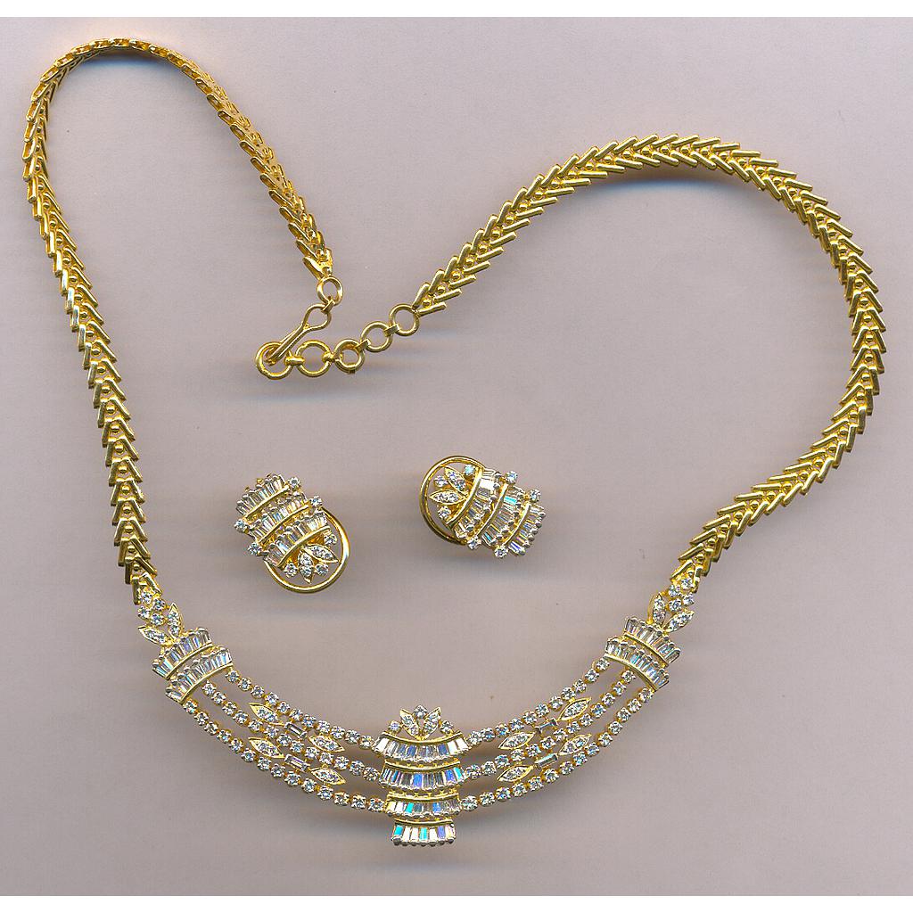 DIAMOND FULL SET PENDENT