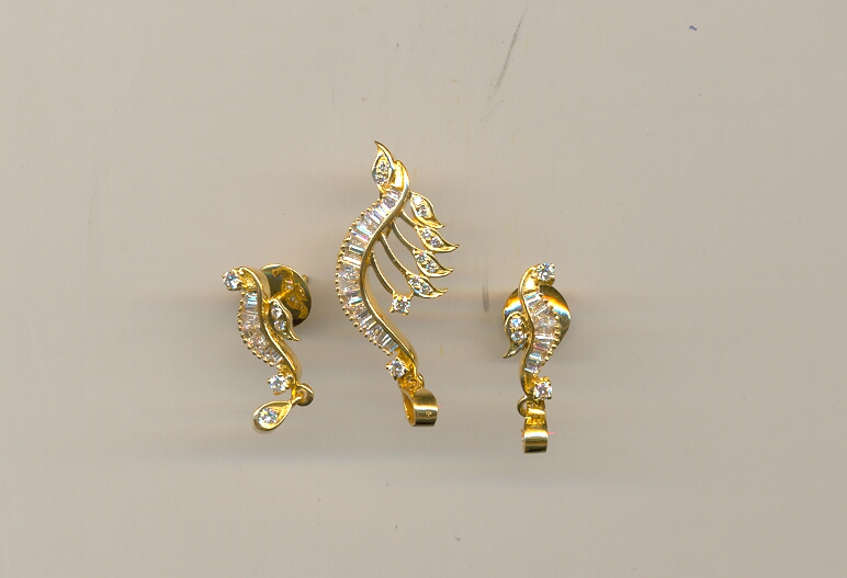 DIAMOND FULL SET PENDENT EXCLUSIVE