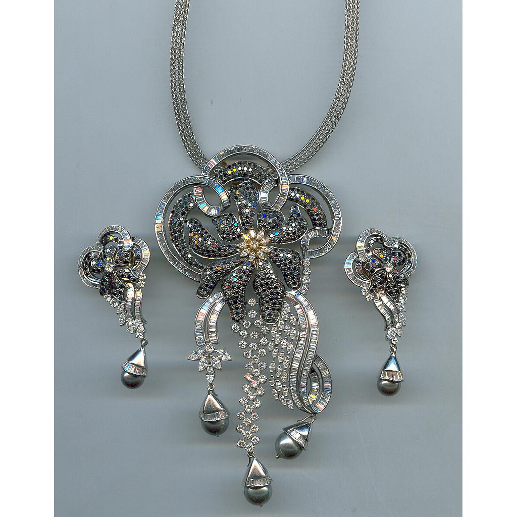 DIAMOND FULL SET PENDENT EXCLUSIVE
