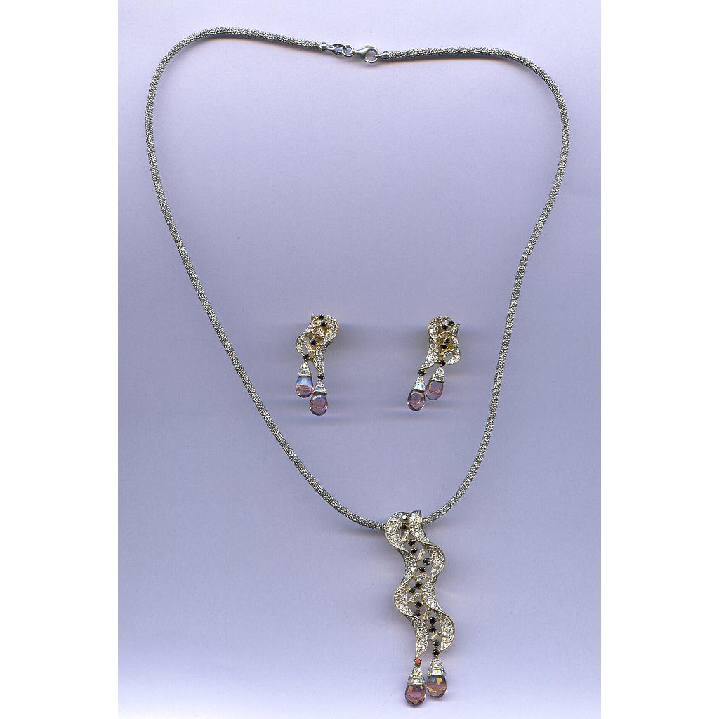 DIAMOND FULL SET PENDENT FANCY