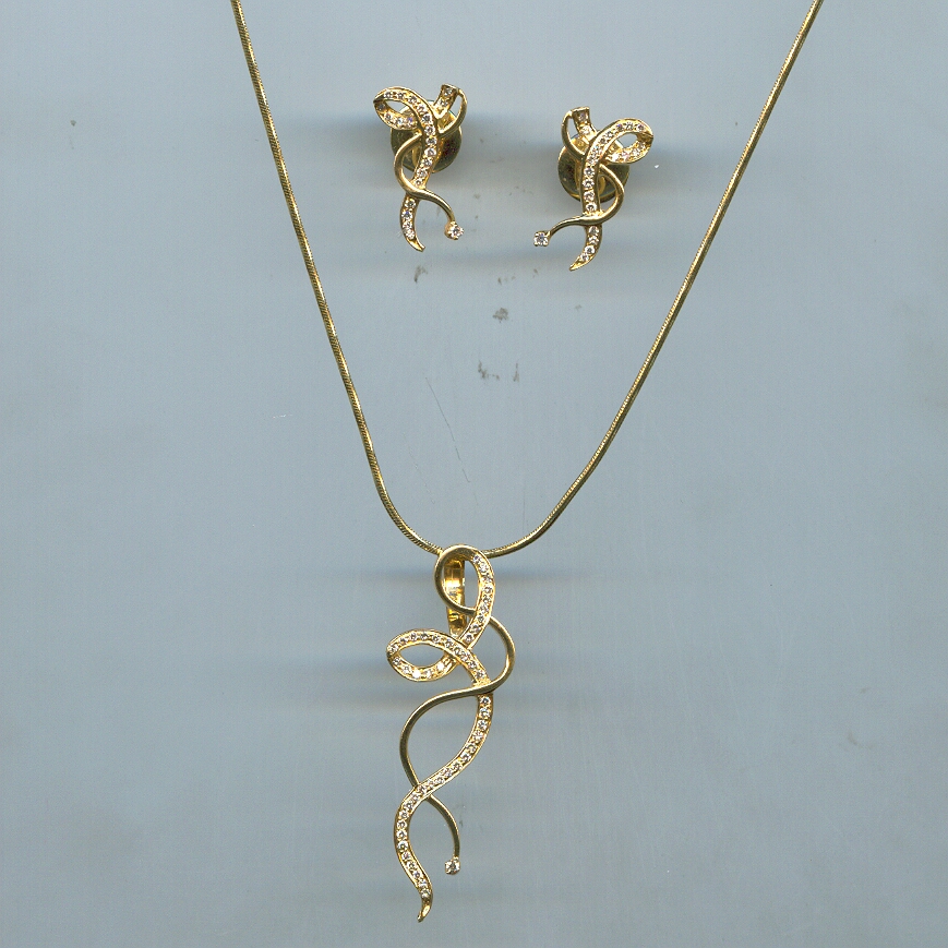 DIAMOND FULL SET PENDENT FANCY