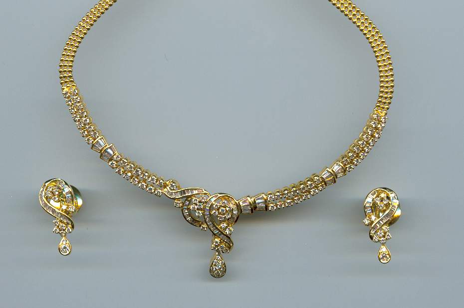 DIAMOND HALF SET LONG ANTIQUE