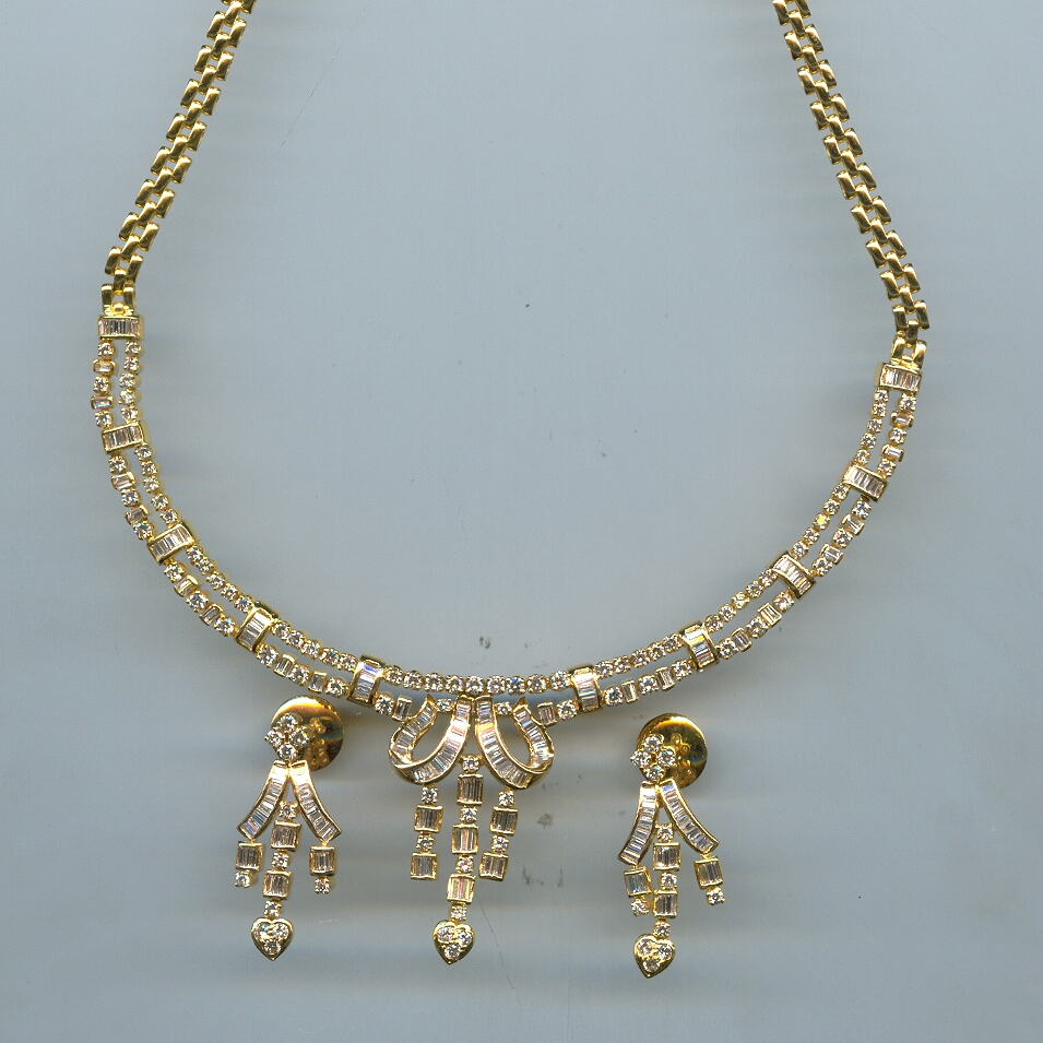 DIAMOND HALF SET LONG FANCY