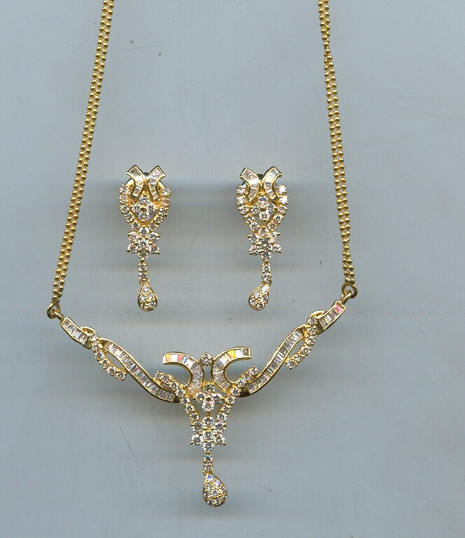 DIAMOND HALF SET LONG FANCY